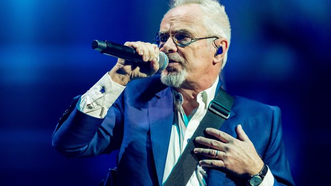 Nik_Kershaw_-_2022329203929_2022-11-25_Night_of_the_Proms_-_Sven_-_1D_X_MK_II_-_0618_-_B70I8490